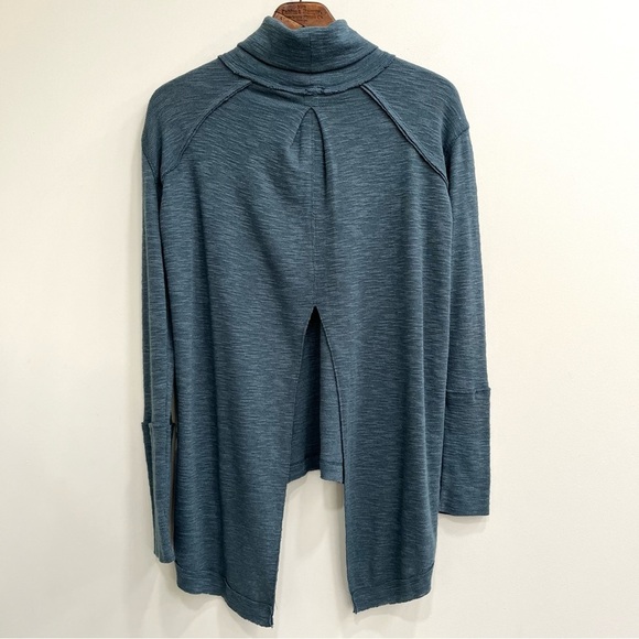 We The Free Muted Blue Split Back Turtleneck Long Sleeve Textured Top Size Small - Picture 4 of 12